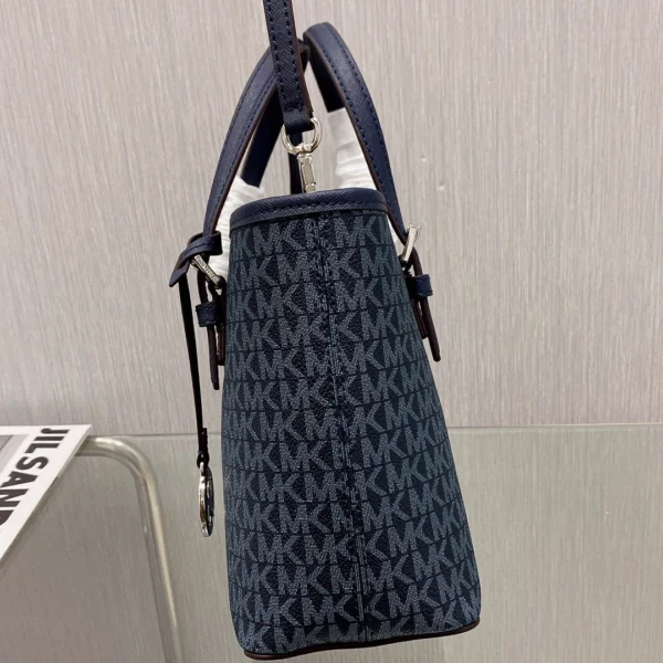 MK Size: 28*23*19*11