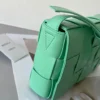 BV Cassette bag Size: 23x15cm 667298 Spring Green