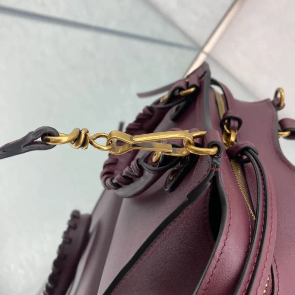 Model: 1993 Size: 13.5*18*7.5*12cm