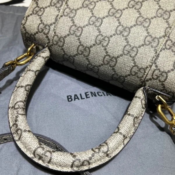Model: 681697 Size: W22.5xH14.5xD10
