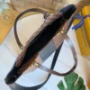 Louis Vuitton size：28X28X14cm pocket 43cm