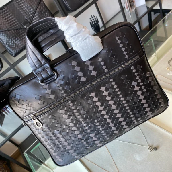 BV Briefcase Size:38cm