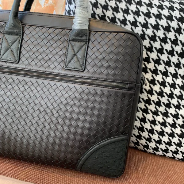 BV Briefcase Size: 42cm 31010