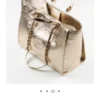 Beach bag size: 32cm