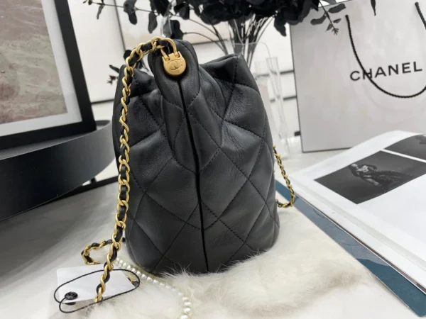 Bucket Bag Dimensions: 17.5x17x14