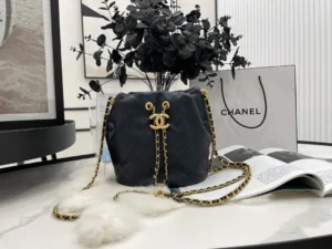 Bucket Bag Model: AS2859 Size: 17.5x17x14