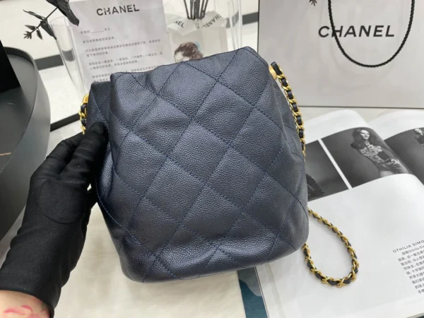 Bucket Bag Model: AS2859 Size: 17.5x17x14