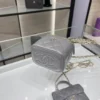 AP2198Y8620 Size: 11*8.5*7cm