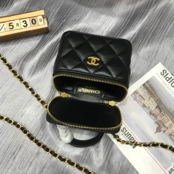 Bucket Bag Model No.;5865