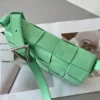 BV Cassette bag Size: 23x15cm 667298 Spring Green
