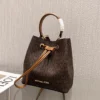 Mk Size:18cmx18cmx10cm