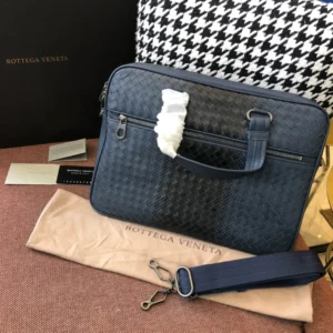 BV Briefcase Size: 38cm Blue