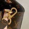 LV Model: M41056 Size 33*23*15cm
