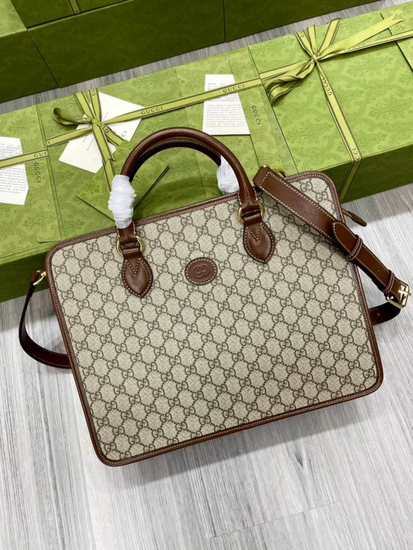 Model No: 674143 Size: 31*28*7cm