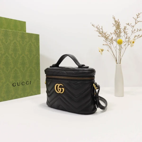 Model: 672253 Size: 19*13*7cm