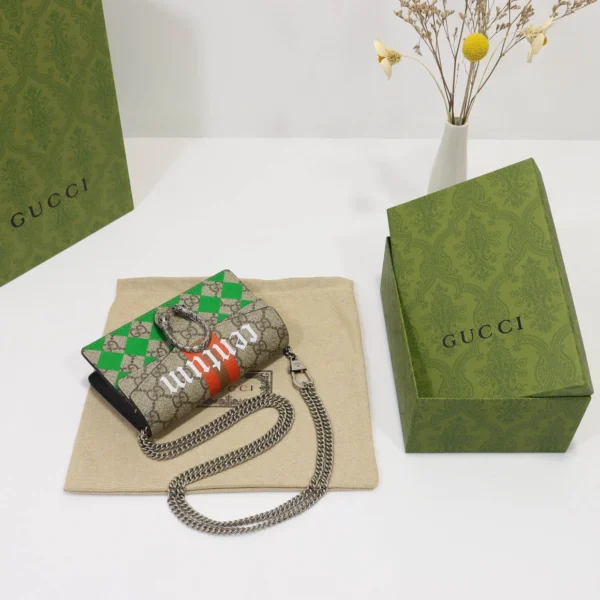 Model:476432 Size:16.5*10x4.5cm