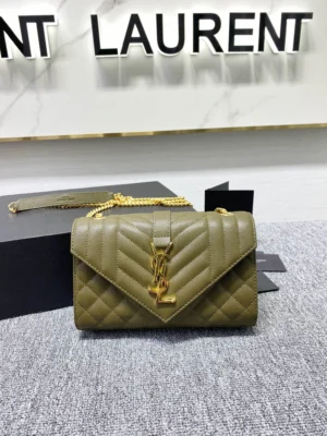 Envelope bag Size：21x13x6cm Code：392745