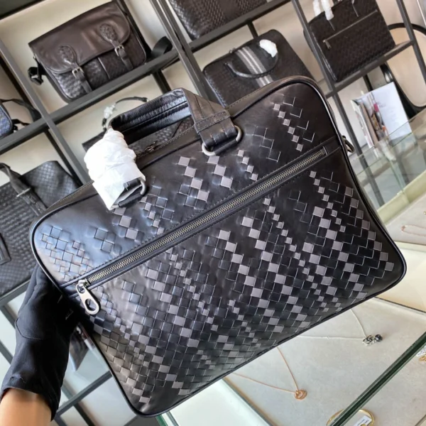 BV Briefcase Size:38cm