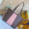 Louis Vuitton Size: 28X28X14cm Pocket 43cm