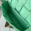 BV Cassette bag Size: 23x15cm 667298 Spring Green