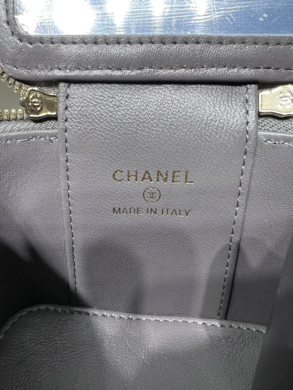 AP2198Y8620 Size: 11*8.5*7cm