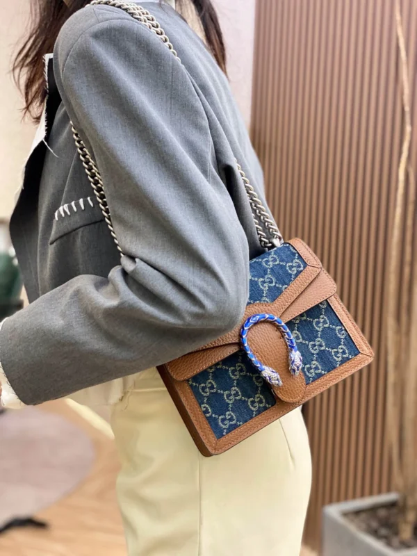 Model:421970 Size:20x15.5x5cm